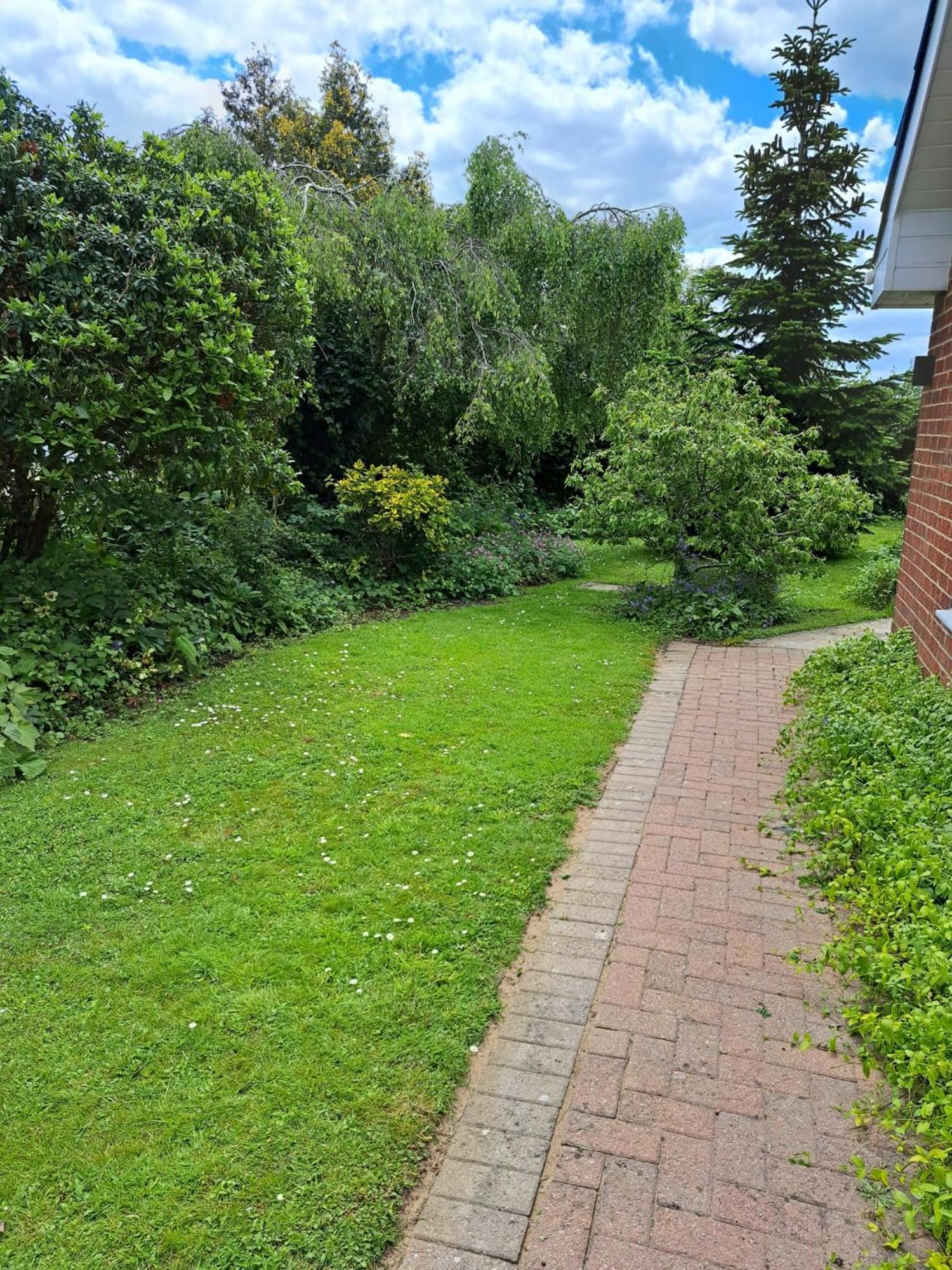 Beautiful 5 Bedroom Bungalow, Sleeps 7, In カルネ エクステリア 写真