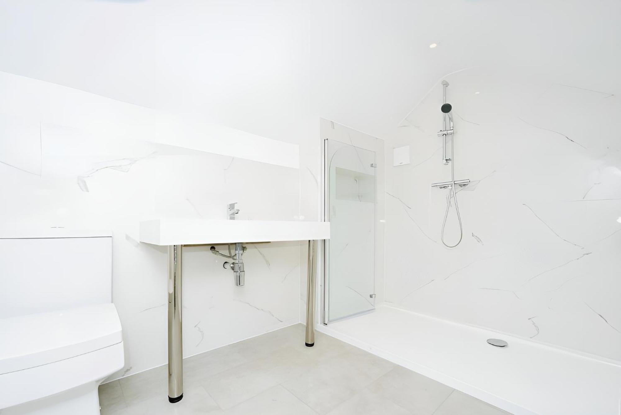 Beautiful 5 Bedroom Bungalow, Sleeps 7, In カルネ エクステリア 写真